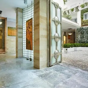 Palazzo Beltrade By Halldis إيطاليا