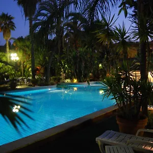 4* Гостевой дом Garden